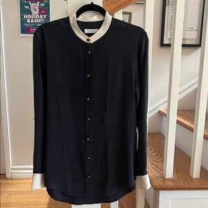 Equipment Femme 100% Silk Blouse Size Small Black With White Gold Buttons